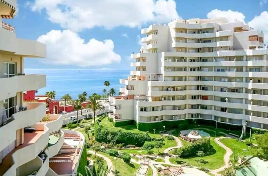 Estreno Benalbeach Vistas Al Mar Estudio Deluxe Benalmádena Esterno foto